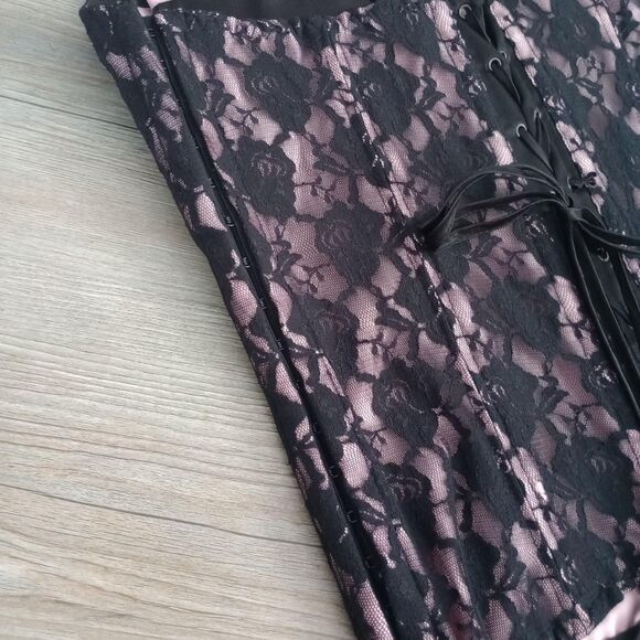 Y2K Pink Black Lace Coquette Grunge Corset - Picture 3 of 4